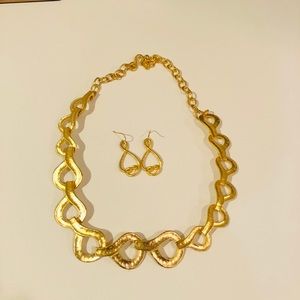 Golden wave Necklace and Earrings by LENOX